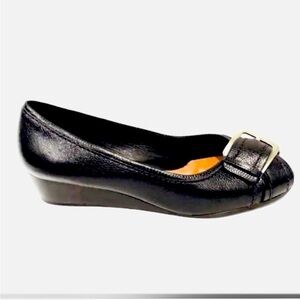 Nurture Sparrow Black Leather Open Toe Buckle Low Wedge Womens size 10